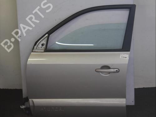 Used Left front door HYUNDAI TUCSON (JM) [2004-2019]  13371975