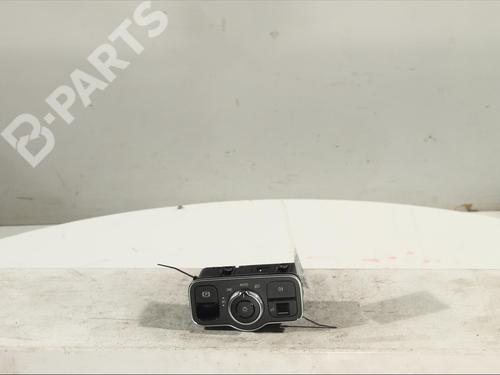 Forlygtekontakt MERCEDES-BENZ A-CLASS (W177) A 200 d (177.012) (150 hp) 11906764
