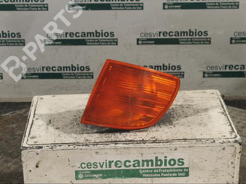 Used Left front indicator MERCEDES-BENZ VITO Bus (W638) [1996-2003]  11897516