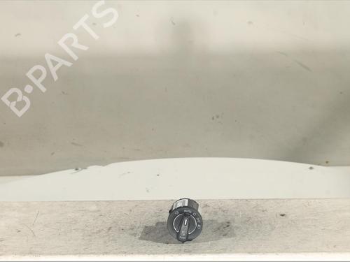 Interruttore luci Interruttore luci MASERATI LEVANTE SUV (M161) 3.0 D Q4 (275 hp) 18889587 18889587