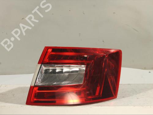 Right taillight SKODA OCTAVIA III (5E3, NL3, NR3) 1.6 TDI 5E5945112A