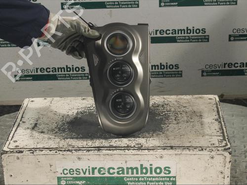 Used Climate control Climate control TOYOTA YARIS (_P13_) 1.3 (NSP130_, NSP130) (99 hp) 11900425 11900425