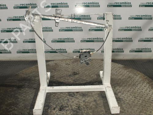 Used Front right window mechanism MERCEDES-BENZ VITO Bus (W638) [1996-2003]  12076772