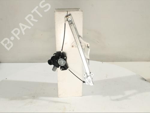 Rudehejsemekanisme ventre foran TOYOTA YARIS (_P21_, _PA1_, _PH1_) 1.5 (MXPA11) (125 hp) 30522429