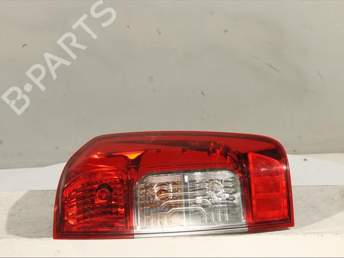 Used Right taillight Right taillight NISSAN NAVARA NP300 Pickup (D23, D23T) 2.3 dCi (D231) (163 hp) 33999261 33999261