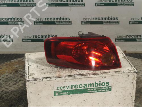 Used Left taillight Left taillight 11895864 11895864