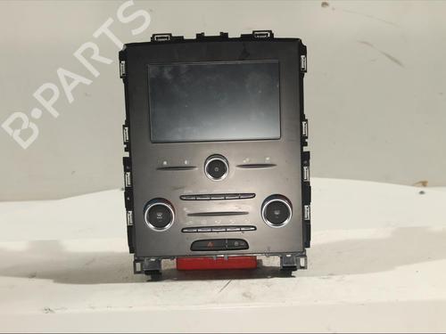 Used Display monitor Display monitor RENAULT MEGANE IV Hatchback (B9A/M/N_) 1.5 Blue dCi 115 (B9A6) (116 hp) 11973325 11973325