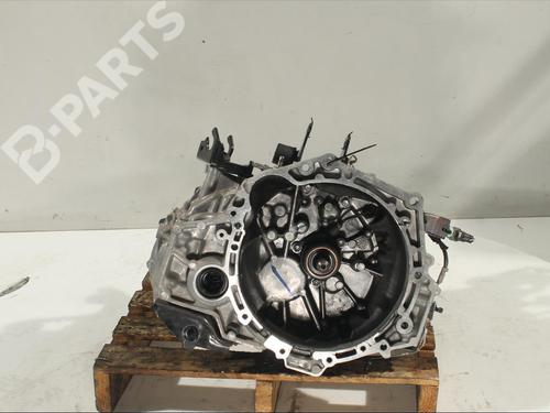 Used Gearbox TOYOTA YARIS (_P13_) 1.5 Hybrid (NHP130_) (101 hp) 11909465