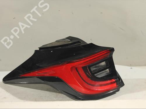 Left taillight TOYOTA YARIS (_P21_, _PA1_, _PH1_) 1.5 Hybrid (MXPH10, MXPH11) 81561 K0040 SIN REF