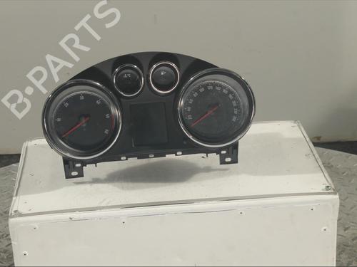 Used Instrument cluster OPEL INSIGNIA A Saloon (G09) [2008-2017]  26919572