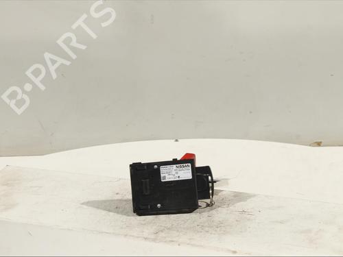 Used Card reader RENAULT KOLEOS I (HY_) 2.0 dCi (HY0K) (150 hp) 14525342
