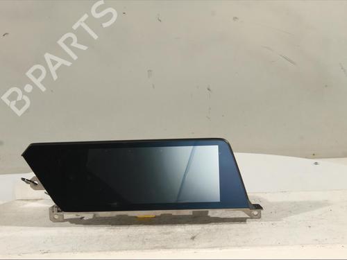 Used Display monitor BMW 1 (F40) 118 d (150 hp) 28350146