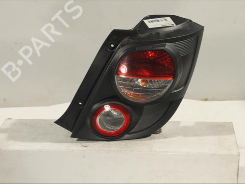 Used Right taillight Right taillight CHEVROLET AVEO Hatchback (T300) 1.3 D (75 hp) 11989867 11989867