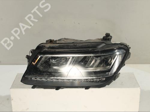 Used Left headlight VW TIGUAN (AD1, AX1) 2.0 TDI (150 hp) 32150827