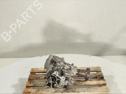 Differential vorne VOLVO XC90 II (256) D5 AWD (235 hp) 18105302