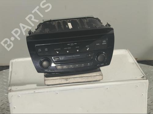 Used Radio HONDA FR-V (BE) 2.2 i CTDi (BE5) (140 hp) 11901433