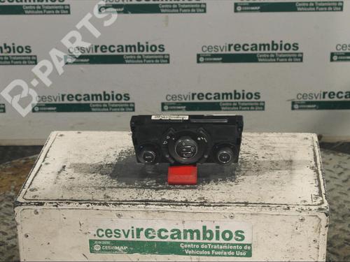 Airco bedieningspaneel PEUGEOT 5008 (0U_, 0E_) 2.0 HDi 150 / BlueHDi 150 (150 hp) 11899015