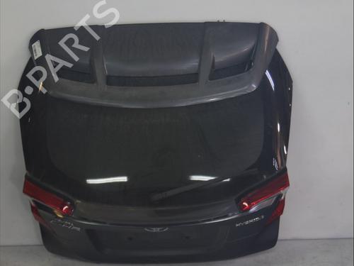 tailgate-toyota-c-hr-_x1_-2016-36053308 main image