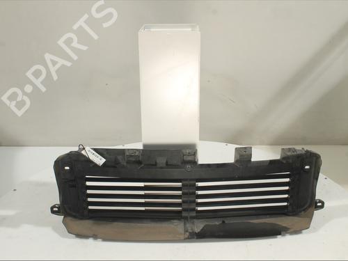 Calandre VOLVO XC40 (536) T3 (163 hp) 31912278