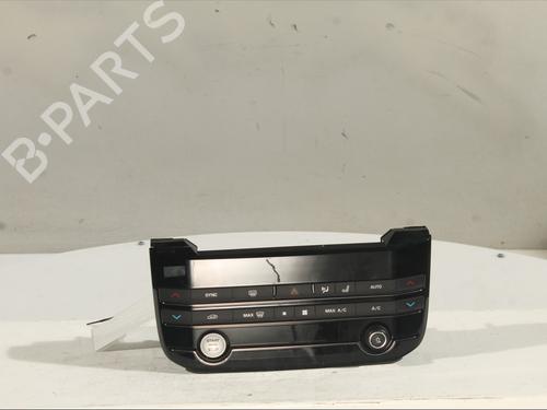 climate-control-jaguar-xe-x760-2015-31843479 main image