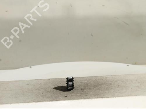 Used Switch Switch PEUGEOT 208 II (UB_, UP_, UW_, UJ_) 1.2 PureTech 100 (101 hp) 24399565 24399565