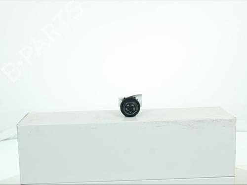 Used Switch Switch TOYOTA PROACE VERSO Bus (MPY_) 2.0 D4d (MPY4) (150 hp) 33999474 33999474