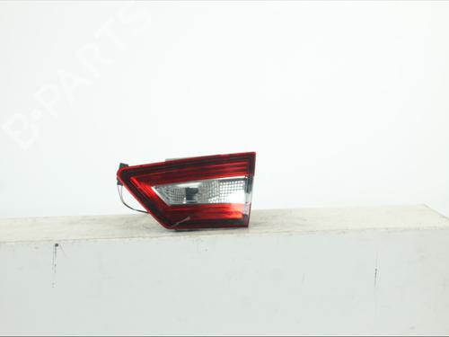 Plafoniera interna Plafoniera interna RENAULT CLIO IV (BH_) 0.9 TCe 90 (BHNF, BHMA, BHMH, BHJK, BHJR) (90 hp) 37499744 37499744