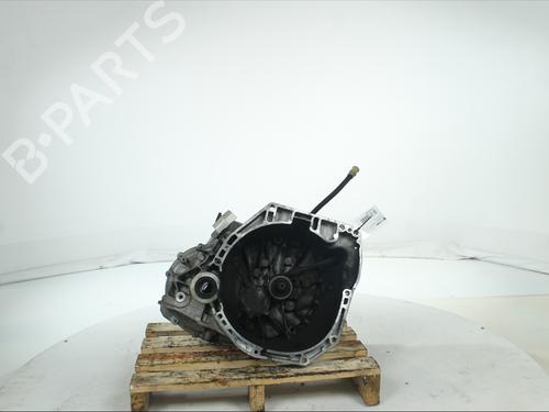 gearbox-renault-megane-iv-hatchback-b9amn_-2015-37733205 main image