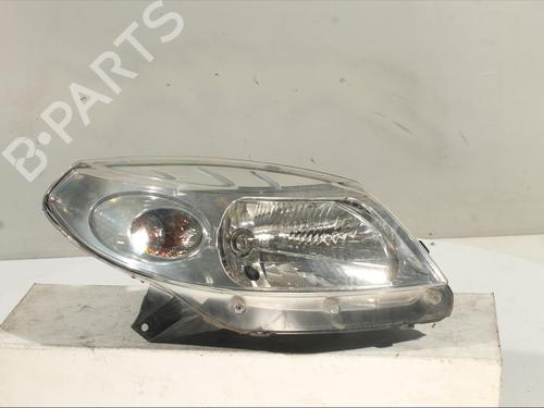 right-headlight-dacia-sandero-2008-29622713 main image