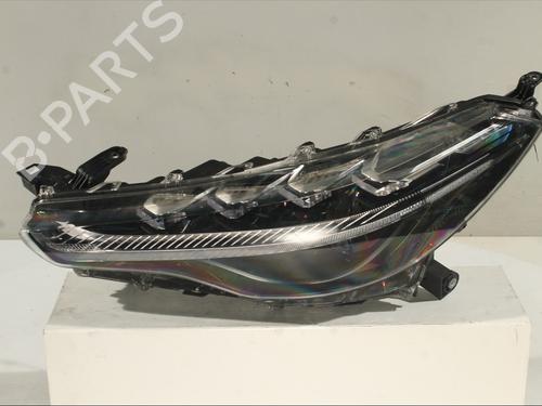 Used Left headlight TOYOTA COROLLA Cross (ZVG1_, ZSG1_, MXGH1_, MXGA1_) 1.8 Hybrid (ZVG13) (140 hp) 31984751