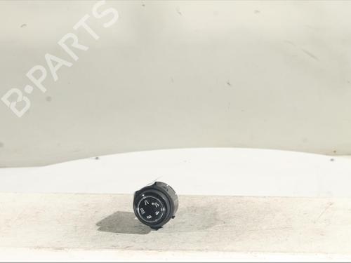 Used Switch Switch PEUGEOT 3008 II SUV (MC_, MR_, MJ_, M4_) 1.6 THP 165 (M45GYW, M45GZW, M45GYV) (165 hp) 25044831 25044831