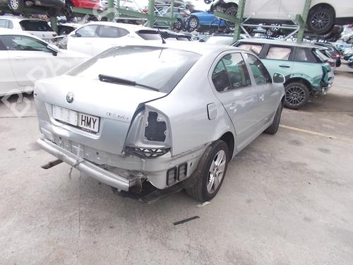 Headlight switch SKODA OCTAVIA II (1Z3) 1.6 TDI | BP31077711I24 - Image 4