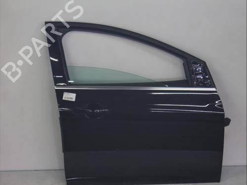 right-front-door-ford-focus-iii-2010-2011-2012-2013-2014-2015-2016-2017-2018-2019-2020-30266119 main image