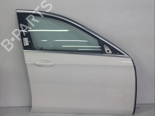 right-front-door-mercedes-benz-e-class-w213-2016-29986395 main image
