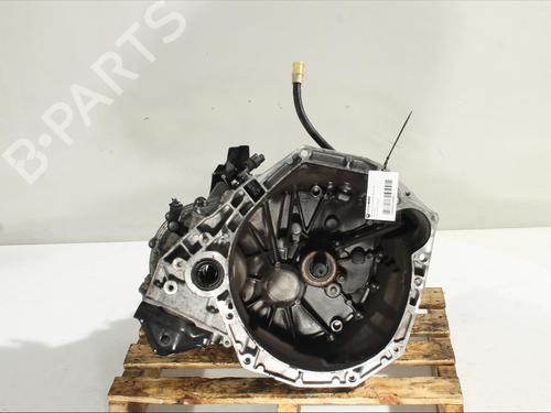 Gearbox RENAULT CLIO V (B7_) 1.5 Blue dCi 100 (B7AD) 320108505R TL4362 \\ B129942
