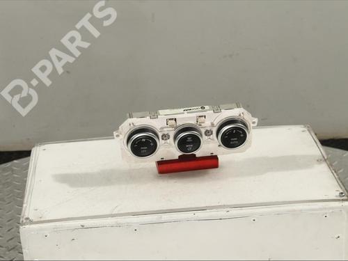 Used Climate control MAZDA 6 Hatchback (GG) 1.8 (120 hp) 11902221