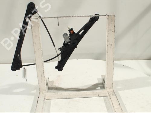 Used Front right window mechanism Front right window mechanism PEUGEOT 5008 II (MC_, MJ_, MR_, M4_) 1.2 THP (MRHNYH, MRHNYW, MRHNSJ, MRHNSU, MRHNSM) (131 hp) 12081307 12081307