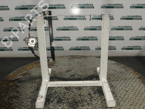Used Front left window mechanism Front left window mechanism ALFA ROMEO 147 (937_) 1.9 JTD (937.AXF1A, 937.BXF1A) (101 hp) 12077147 12077147