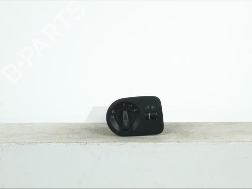 Commande de phare Commande de phare SEAT IBIZA IV ST (6J8, 6P8) 1.2 TDI (75 hp) 39732878 39732878