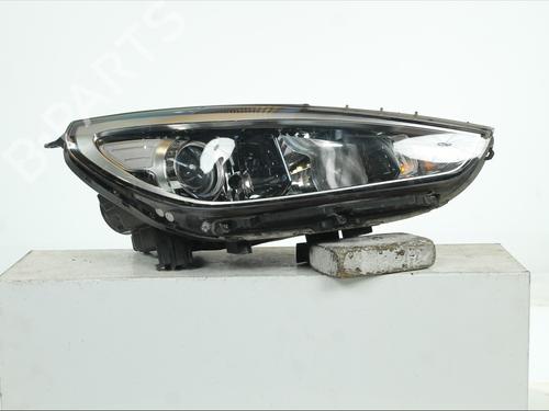 Right headlight HYUNDAI i30 (PDE, PD, PDEN) 1.0 T-GDI | BP39453704C29 - Image 1
