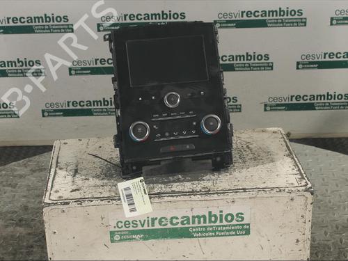 Used Display monitor RENAULT MEGANE IV Hatchback (B9A/M/N_) 1.2 TCe 130 (B9MR) (130 hp) 11900704
