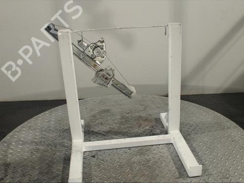 Used Front right window mechanism Front right window mechanism SUZUKI GRAND VITARA II (JT, TE, TD) 1.9 DDiS All-wheel Drive (JT419, TD44, JB419WD, JB419XD,... (129 hp) 12078696 12078696