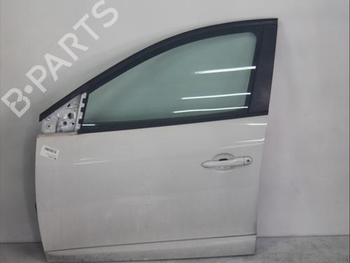 Puerta delantera izquierda Puerta delantera izquierda RENAULT MEGANE III Hatchback (BZ0/1_, B3_) 1.5 dCi (BZ1G, BZ1W, BZ0R) (95 hp) 33971561 33971561