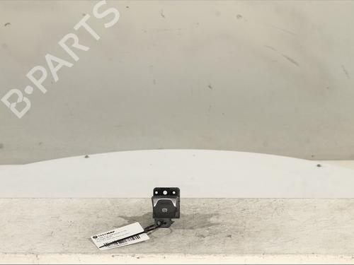 hand-brake-fiat-500x-334_-2014-30767599 main image