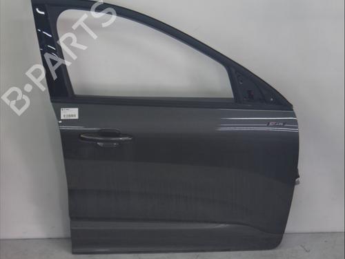 right-front-door-ford-kuga-iii-dfk-2019-36960529 main image