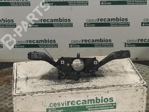 Used Steering column stalk SKODA RAPID Spaceback (NH1) 1.6 TDI (90 hp) 11898611