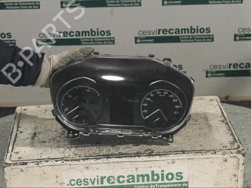 Quadrante Quadrante TOYOTA YARIS (_P13_) 1.5 Hybrid (NHP130_) (101 hp) 11899749 11899749