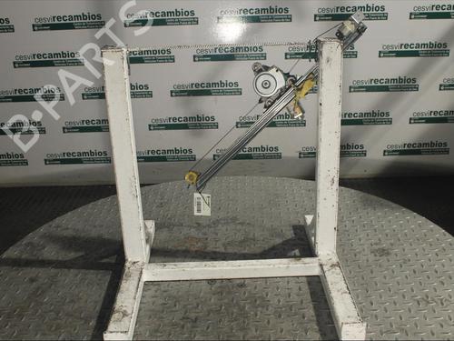 Alzavetro anteriore destra OPEL VIVARO A Bus (X83) 1.9 DTI (F7, J7, A07) 91165705