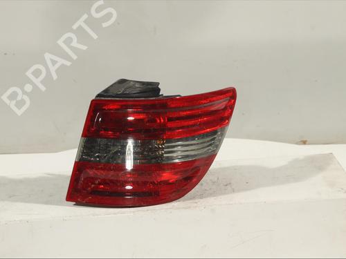 Used Right taillight Right taillight 11905937 11905937