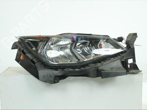 Used Right headlight Right headlight SEAT ARONA (KJ7, KJP) 1.0 TSI (116 hp) 39699132 39699132